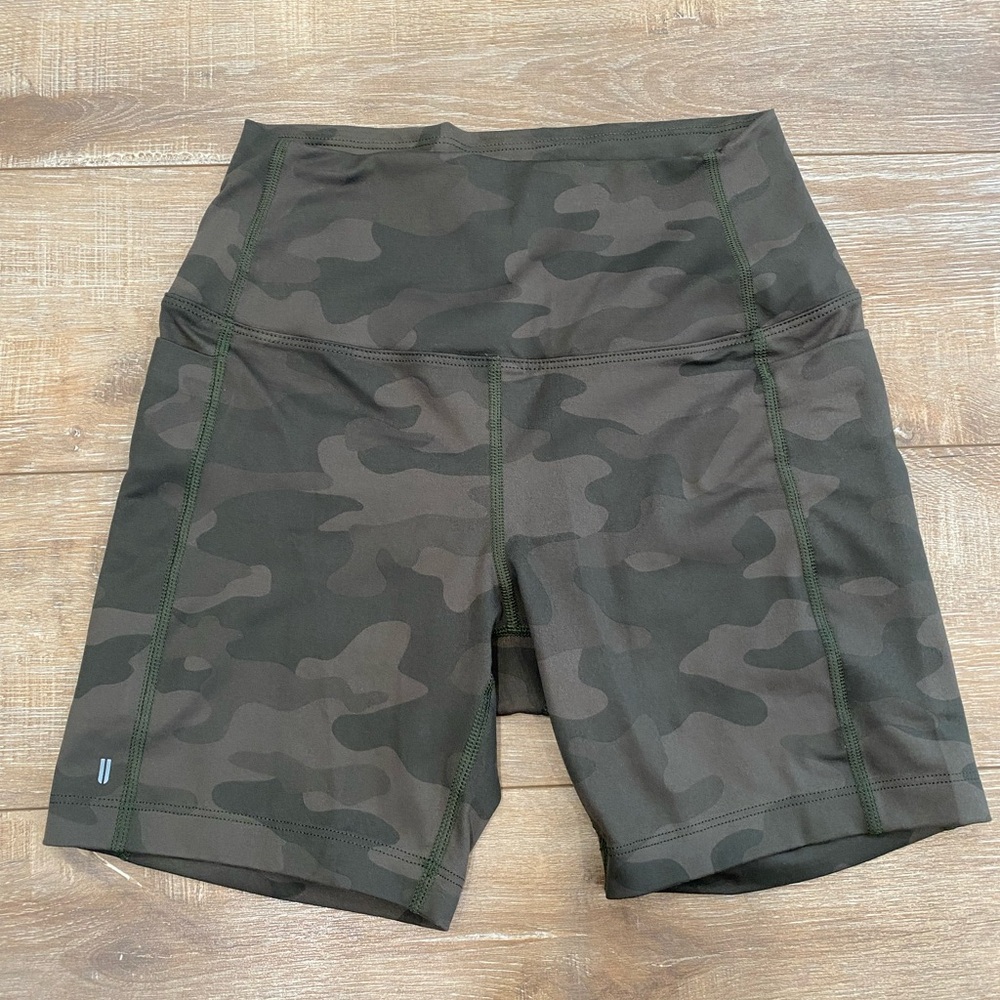 NOBULL Women's Camo Bike Shorts - Green